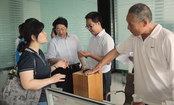 熱烈歡迎河南省科技廳馬世民廳長一行到信陽天意節能技術股份有限公司參觀考察指導工作
